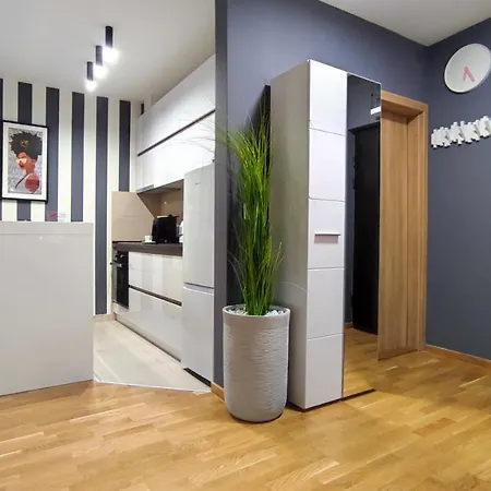 House Of Mac Apartment