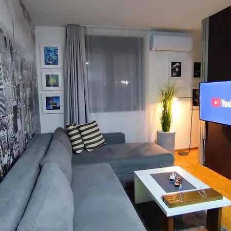 House Of Mac