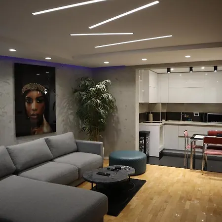 Apartment House Of Mac Nis